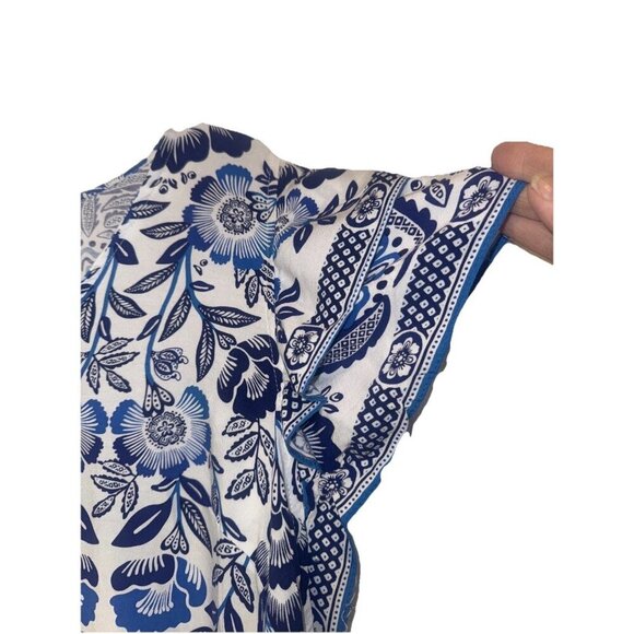 Rachel Zoe Women’s Blue Floral Flutter Sleeve V Neck Blouse Top Size 2X NEW - Picture 3 of 9